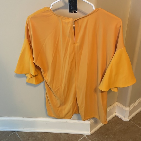 Yellow Ann Taylor Shirt - Picture 2 of 2